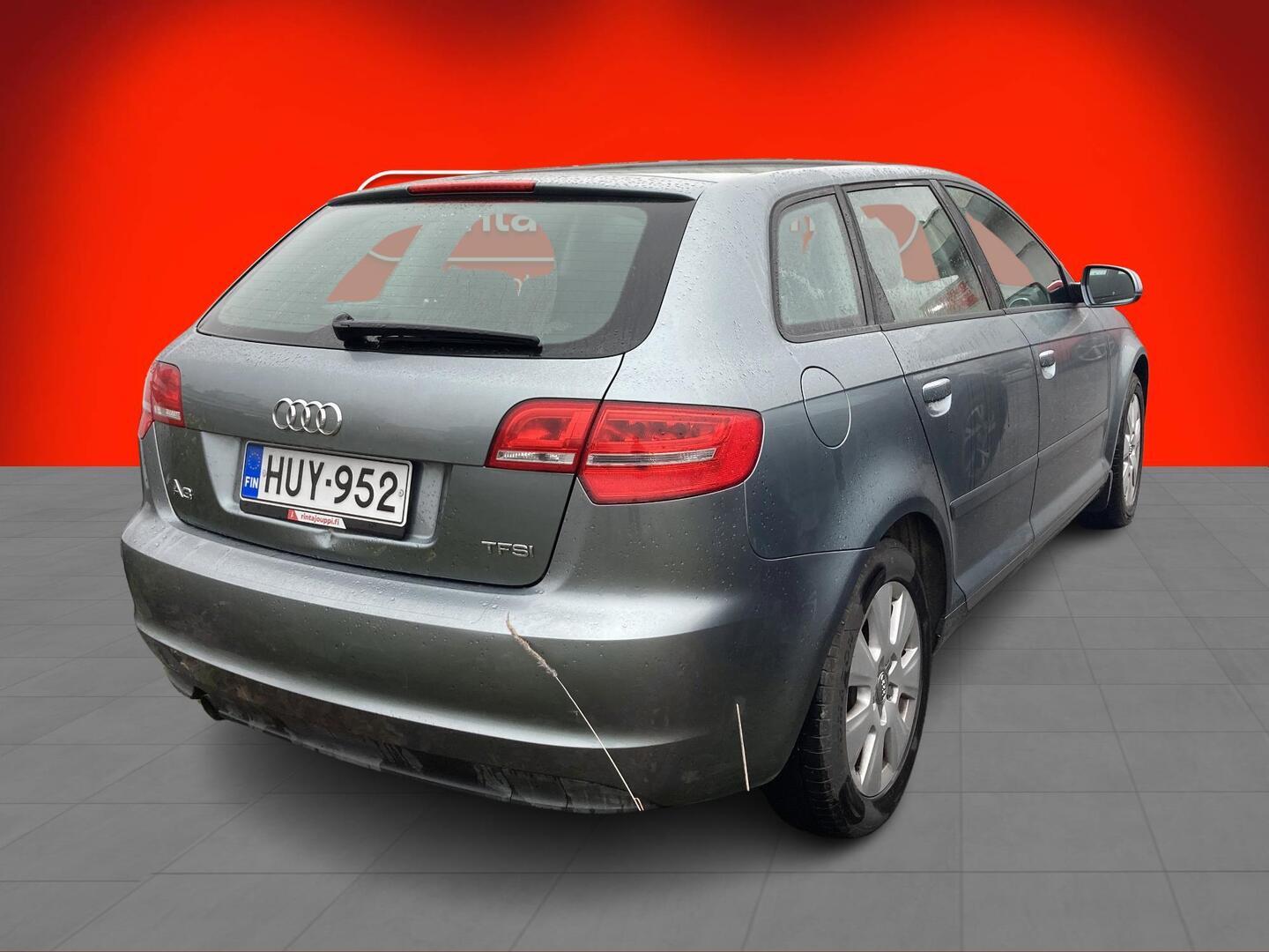 Audi A3 2011, bild 2/3