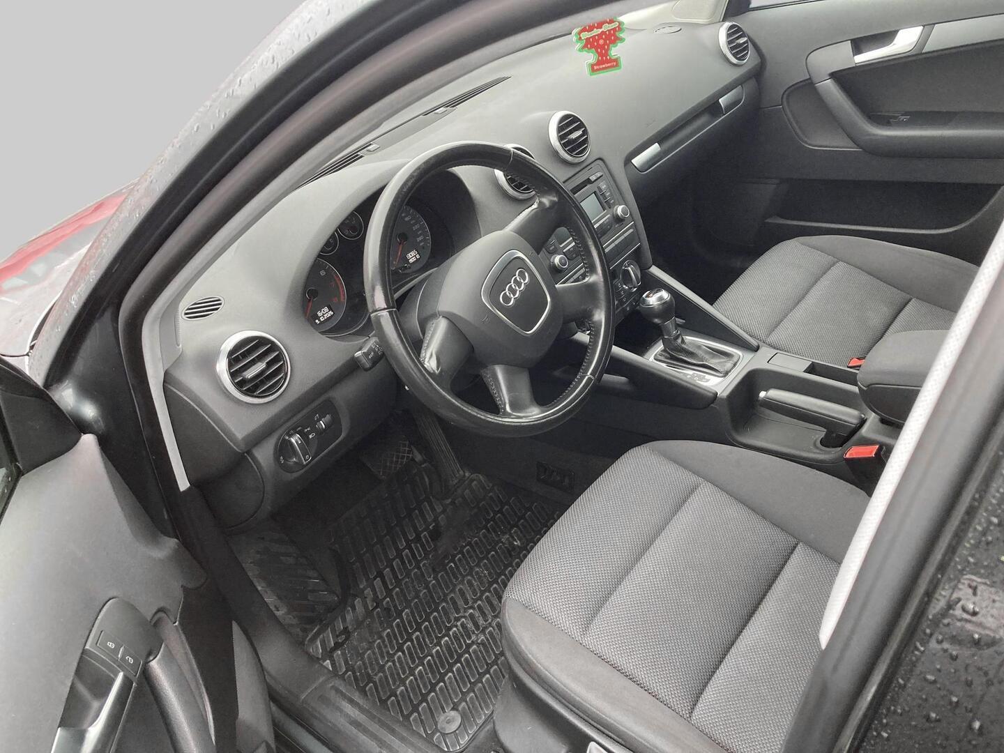 Audi A3 2011, bild 3/3