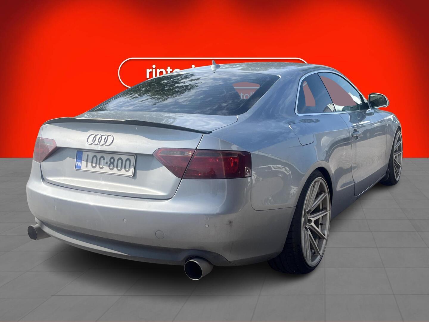 Audi A5 2010, photo 2/3