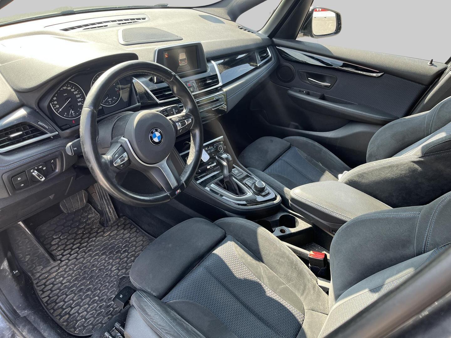BMW 218 2016, photo 3/3