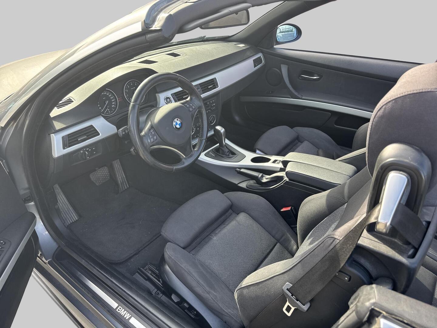 BMW 335 E93 Cabrio 2007, kuva 3/3
