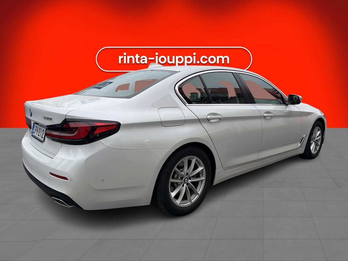 BMW 520 G30 Sedan 520i A MHEV 2021, bild 2/4