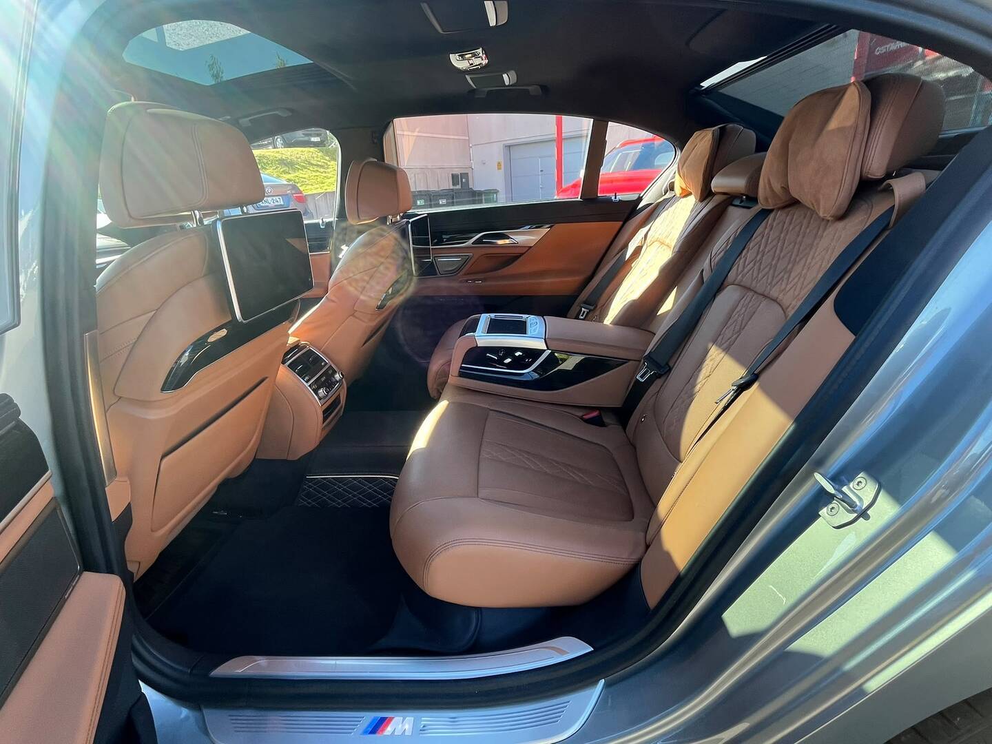 BMW 745 G12 Sedan 745Le A xDrive 2020, kuva 3/4