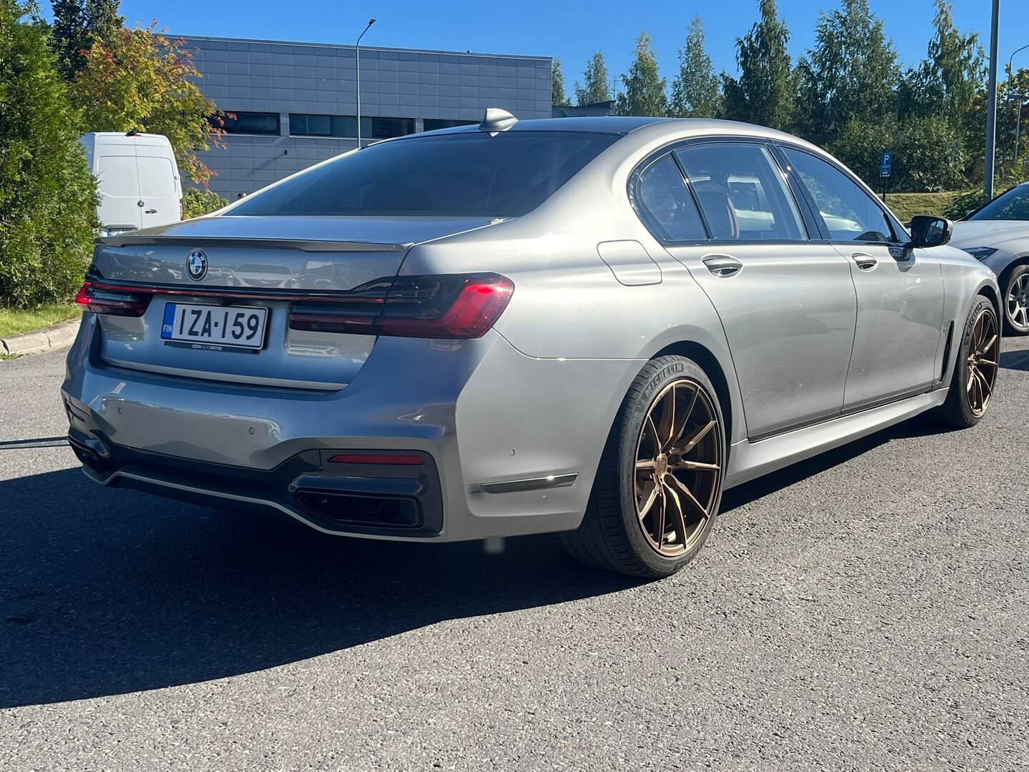 BMW 745 G12 Sedan 745Le A xDrive 2020, kuva 4/4