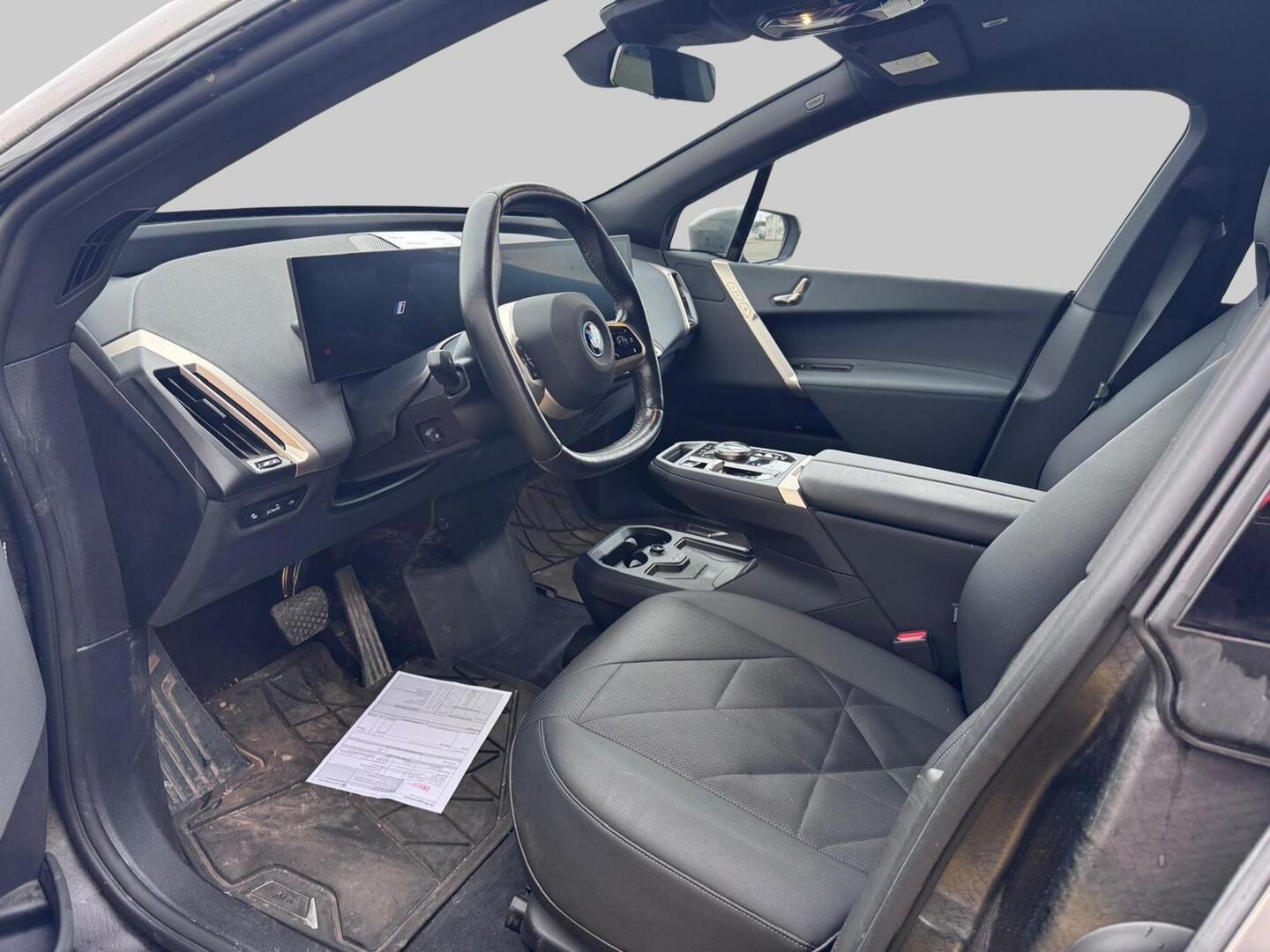 BMW iX xDrive40 2024, kuva 3/3