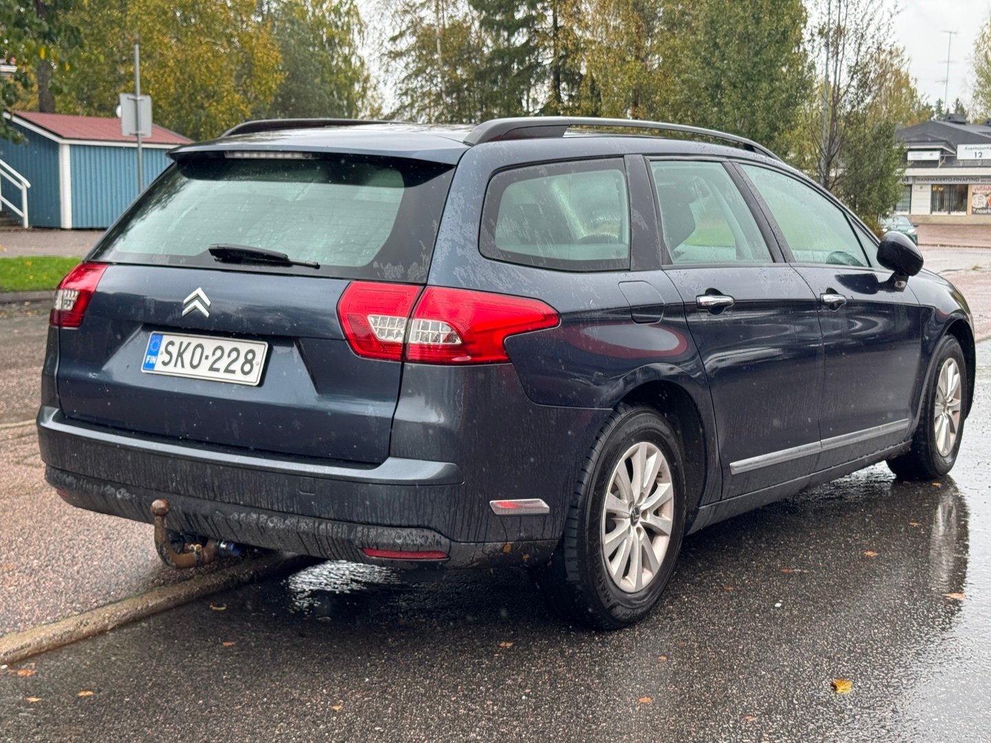 Citroen C5 HDi 140 Dynamic Tourer 2012, kuva 2/3