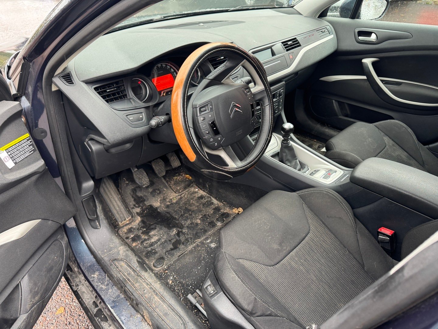 Citroen C5 HDi 140 Dynamic Tourer 2012, kuva 3/3