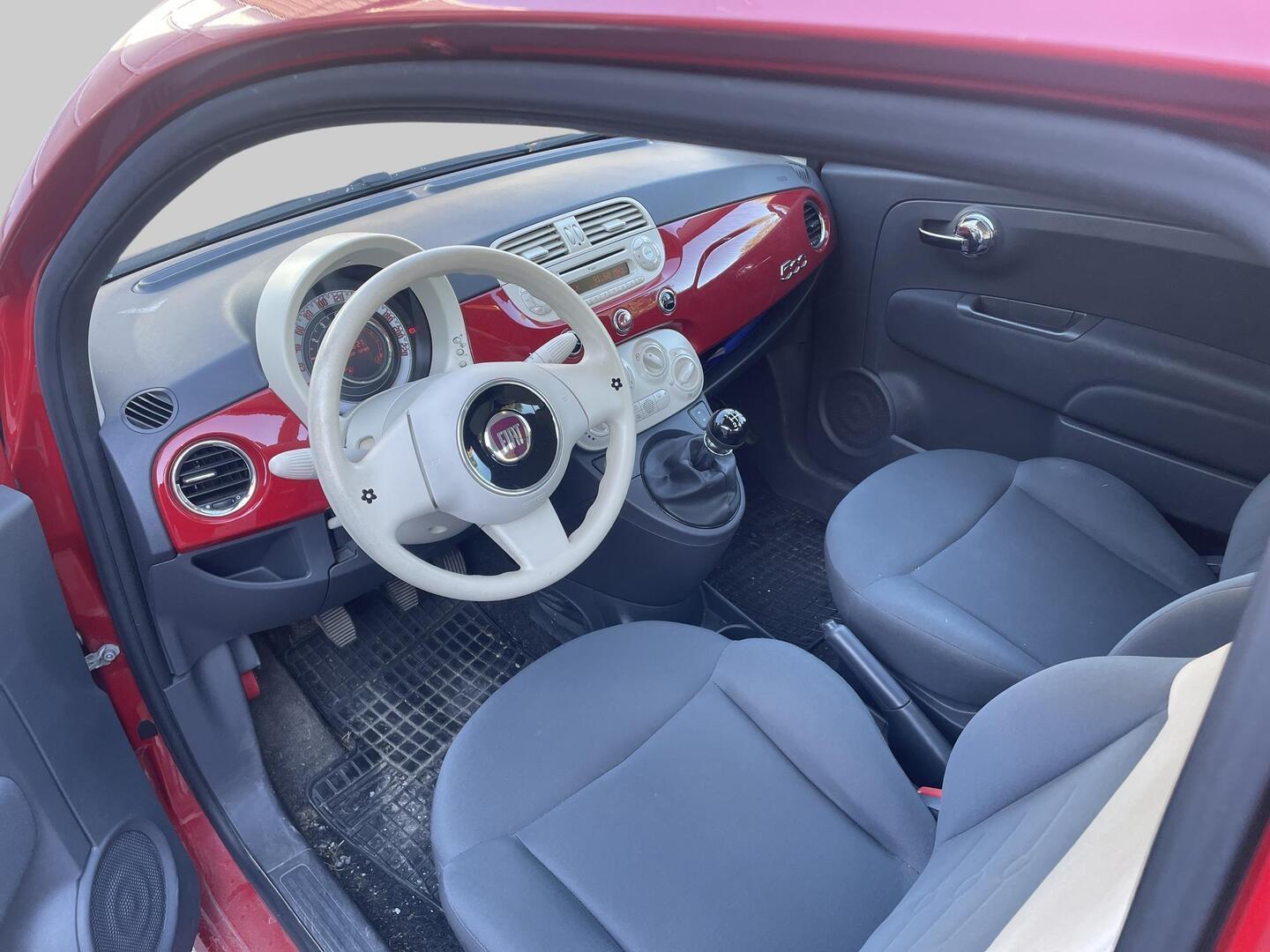 Fiat 500 Italia 1,2 8v 69 hv Bensiini 2012, kuva 3/3