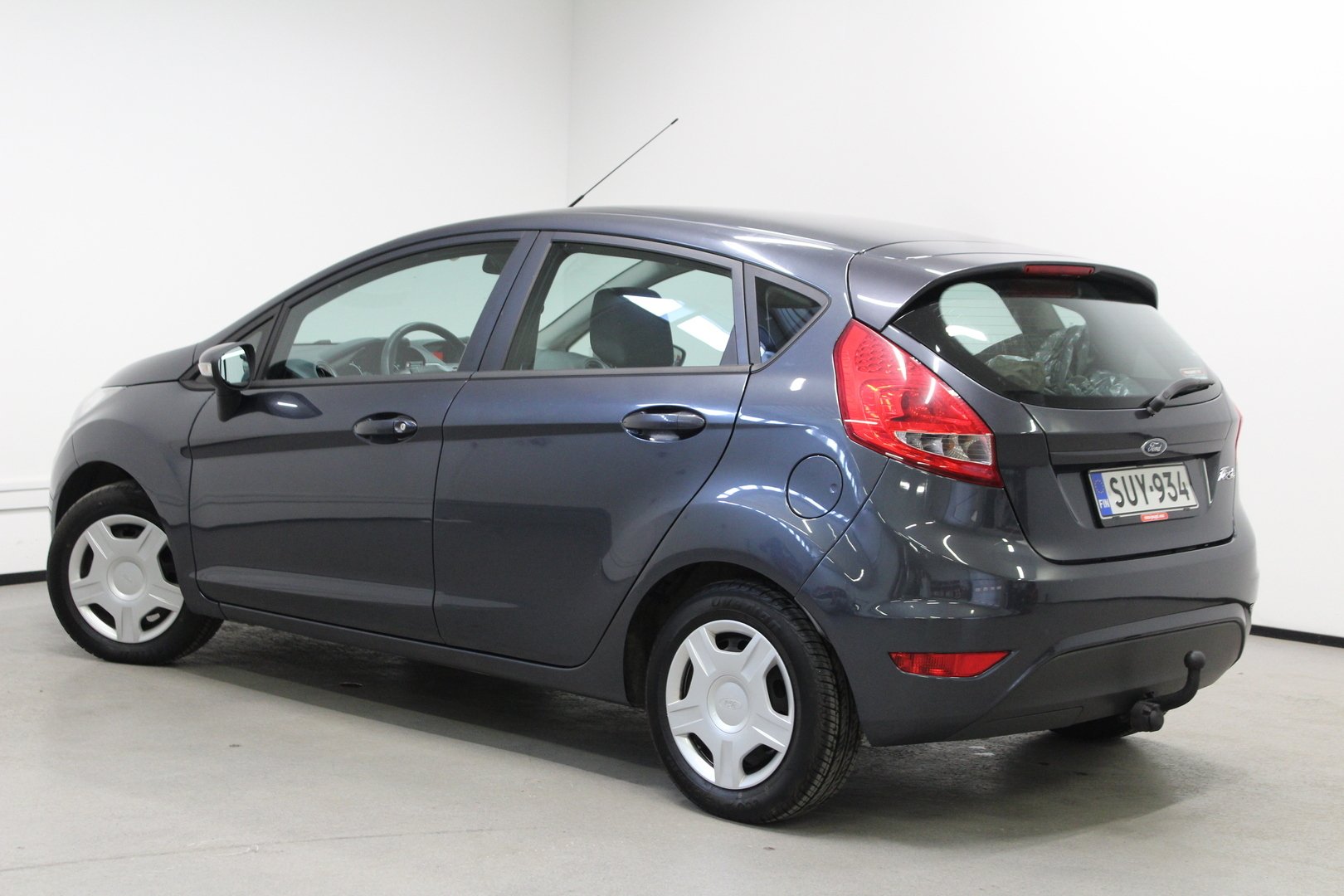 Ford Fiesta 1,25 82 hv Trend M5 5-ovinen 2010, kuva 7/19