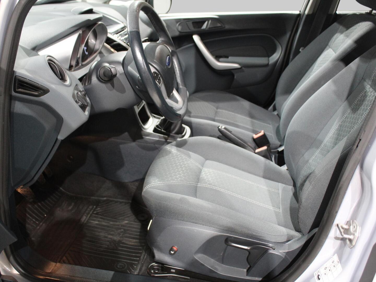 Ford Fiesta 2011, kuva 3/19