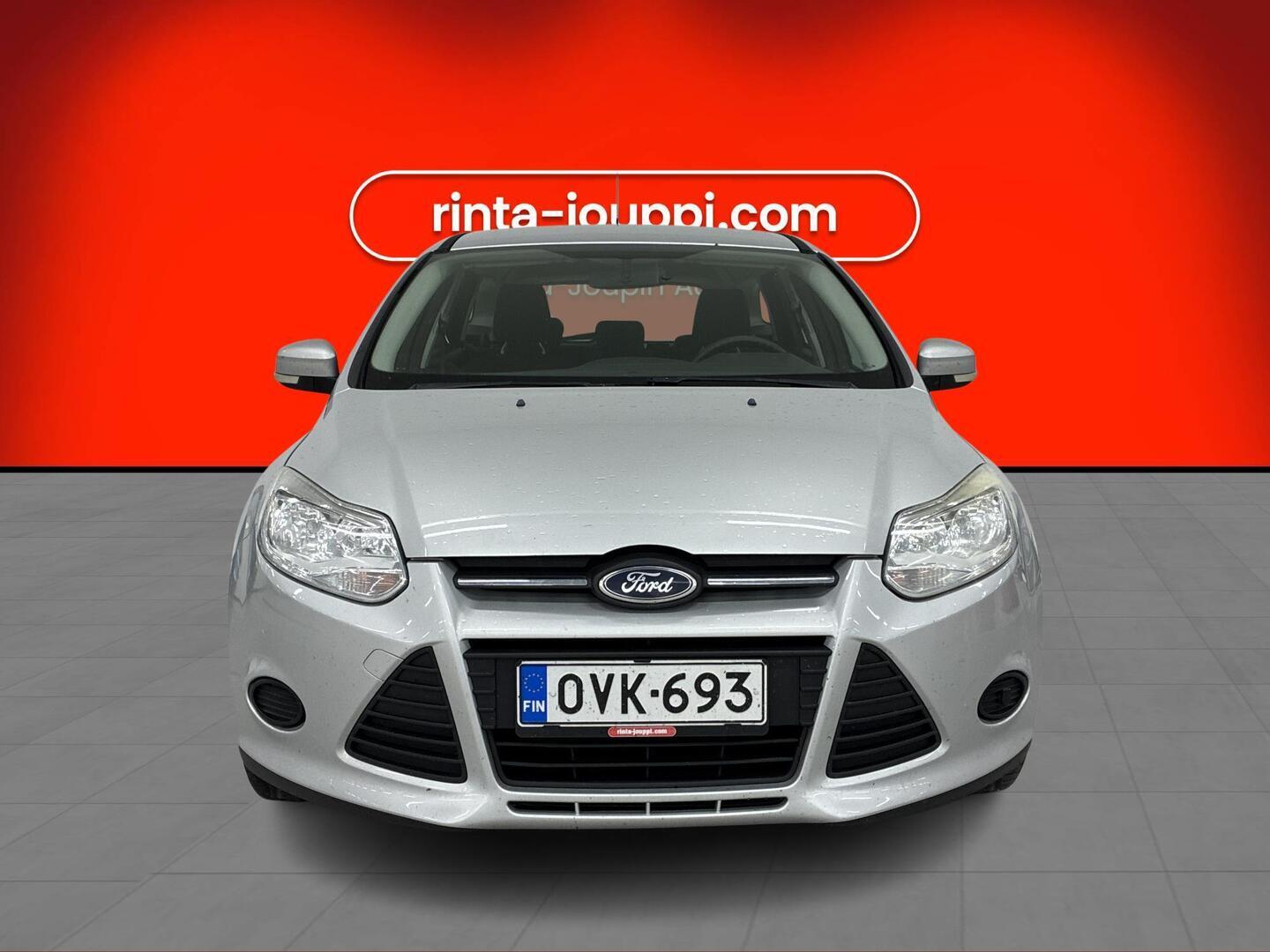 Ford Focus 2011, photo 2/17