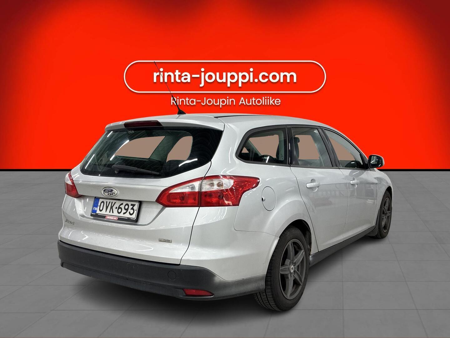 Ford Focus 2011, photo 5/17