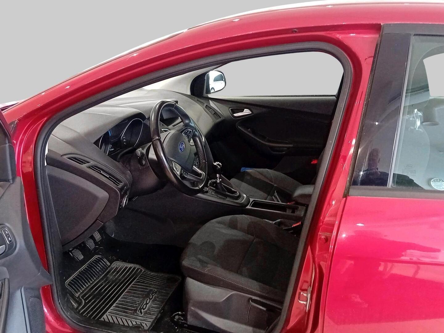 Ford Focus 2016, kuva 3/3