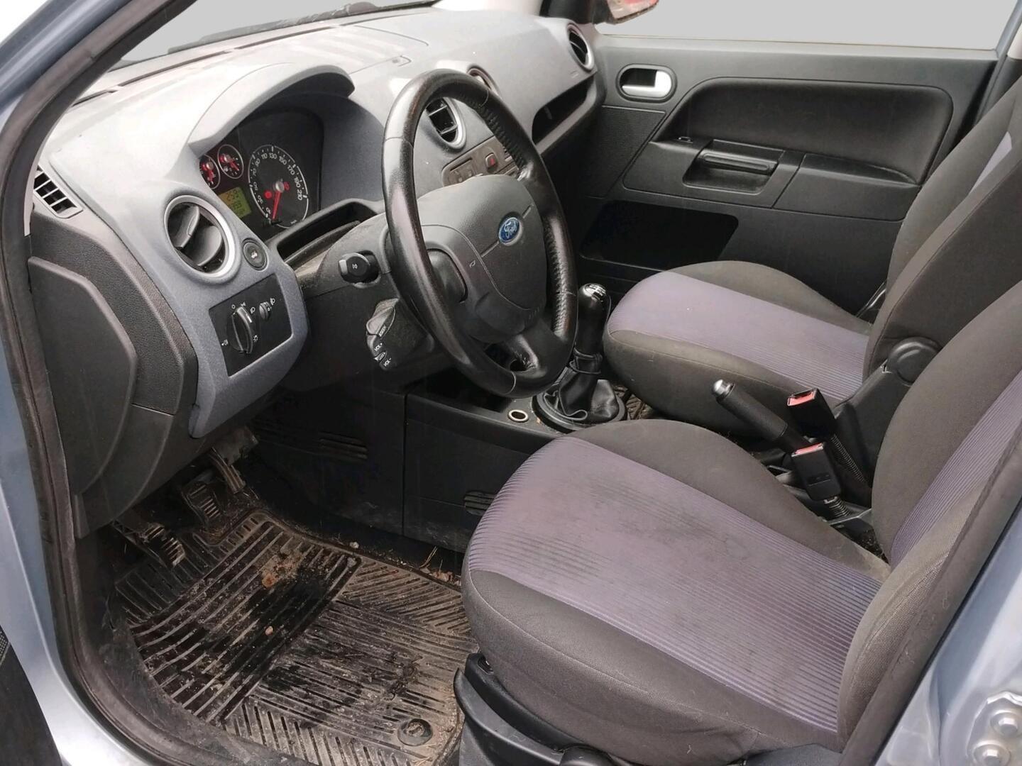 Ford Fusion 1,4 80hv Limited M5 5-ovinen 2008, kuva 3/3