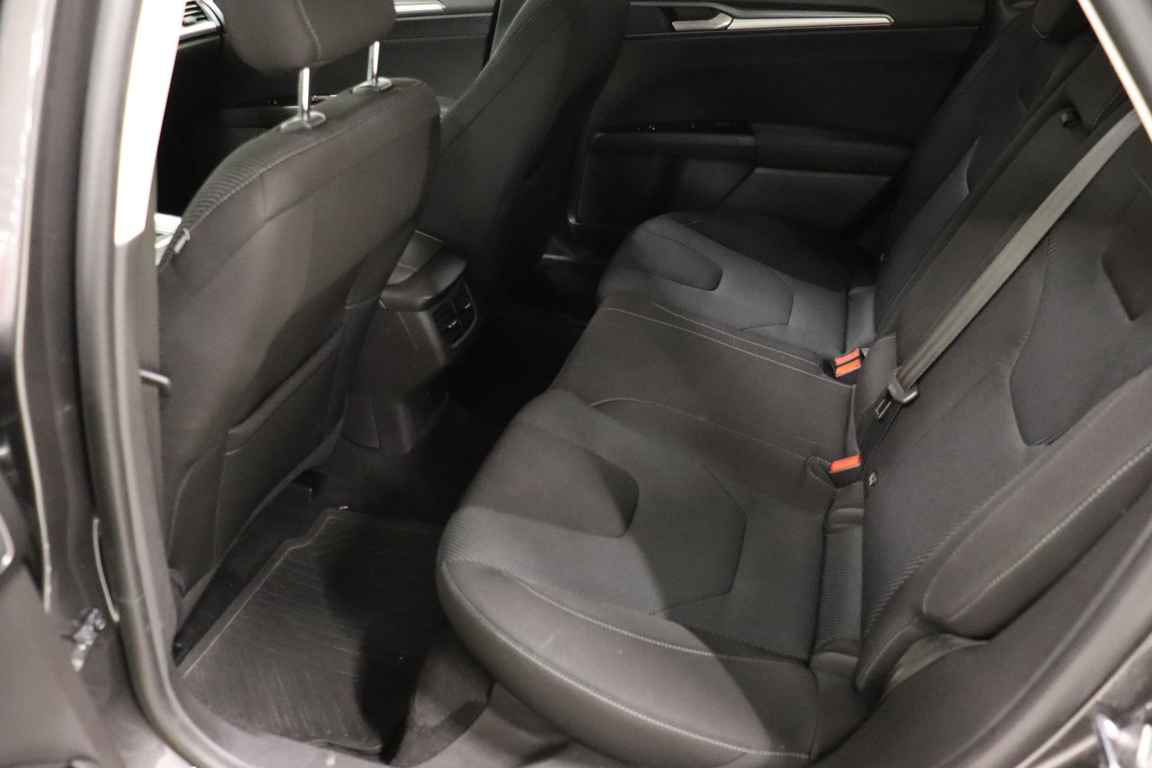 Ford Mondeo 2018, kuva 7/25