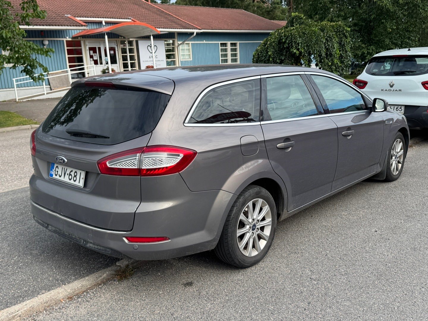 Ford Mondeo 2011, photo 2/3