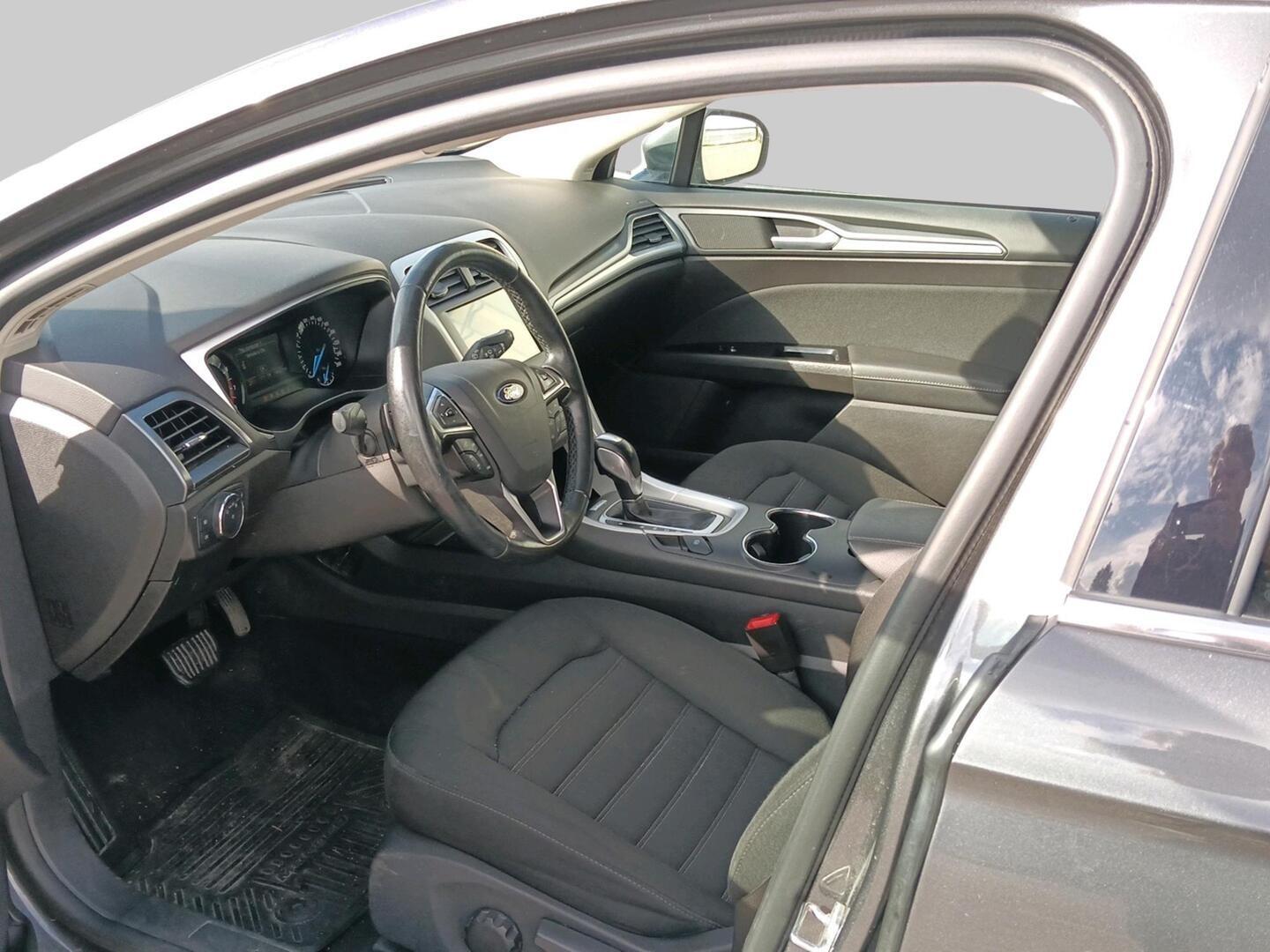 Ford Mondeo 2019, photo 3/3
