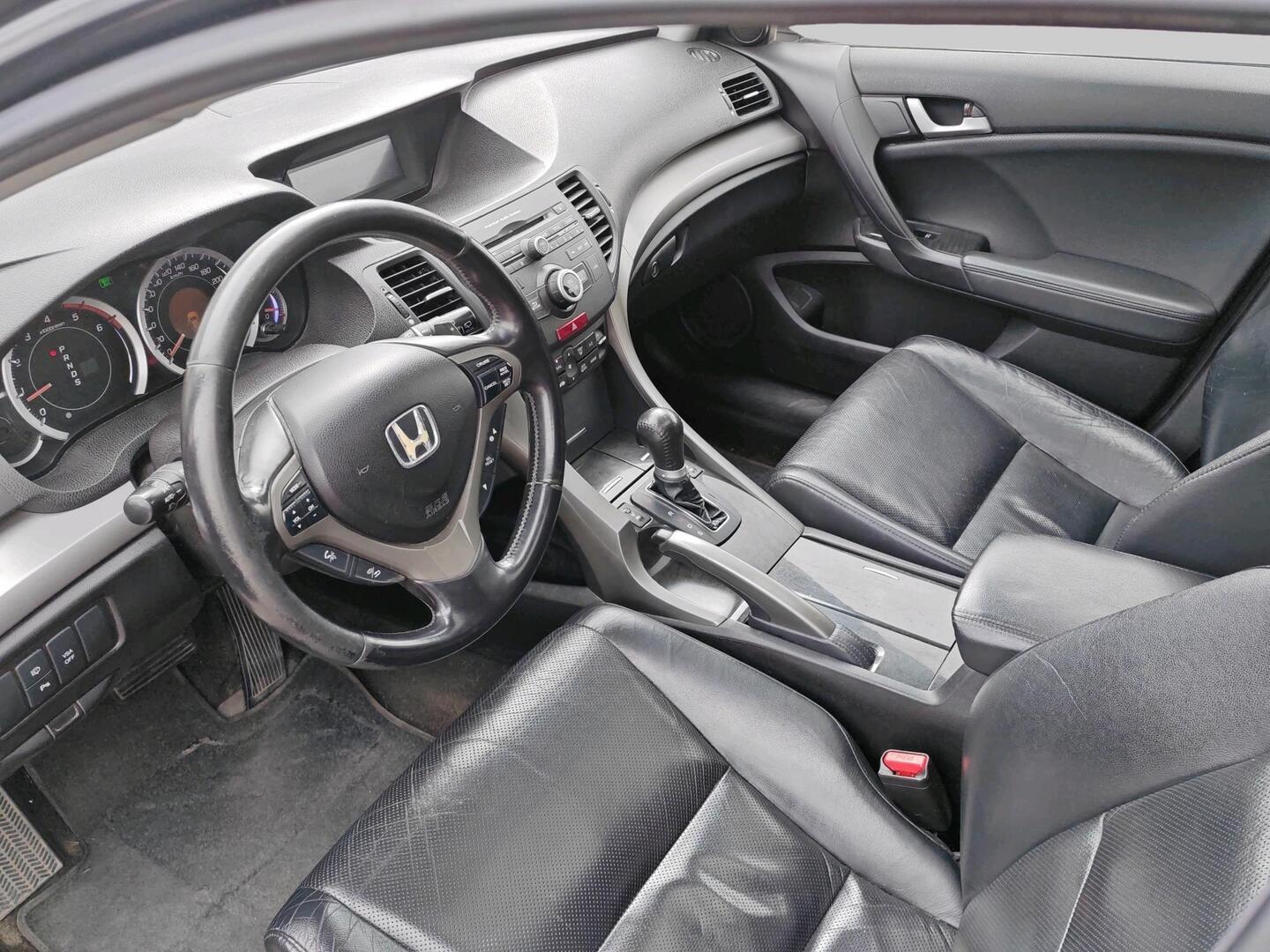 Honda Accord 2009, kuva 3/3