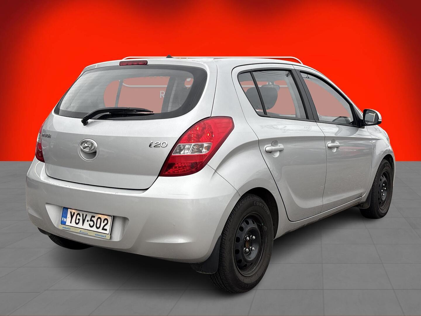 Hyundai i20 1,4 5d 4AT Comfort 2010, photo 2/4