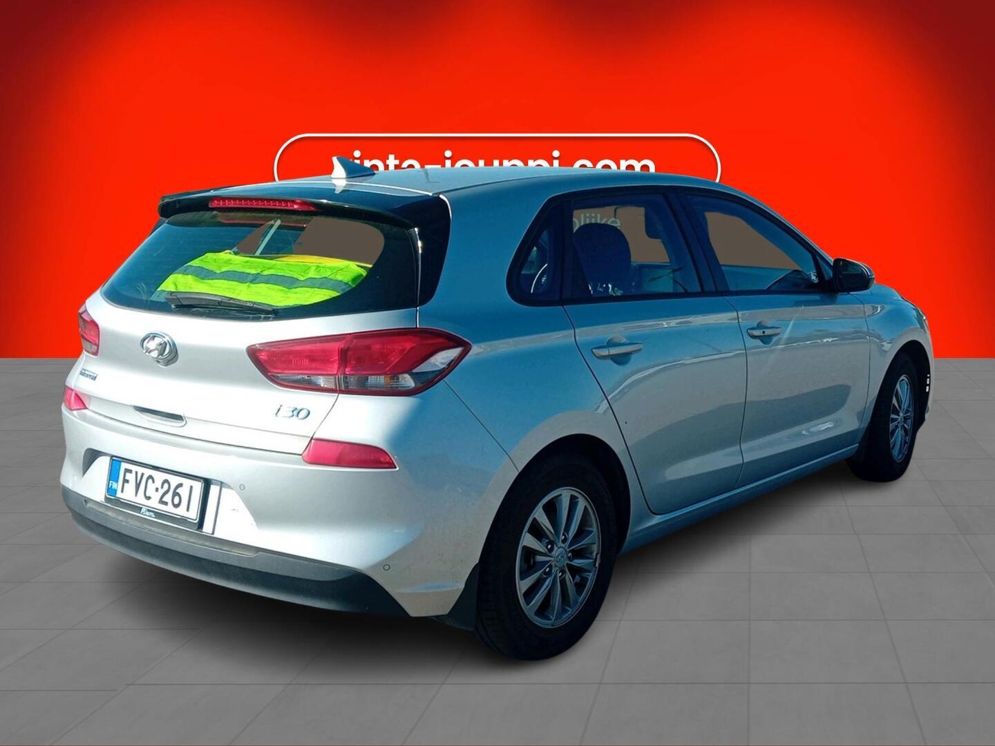 Hyundai i30 2021, kuva 2/3