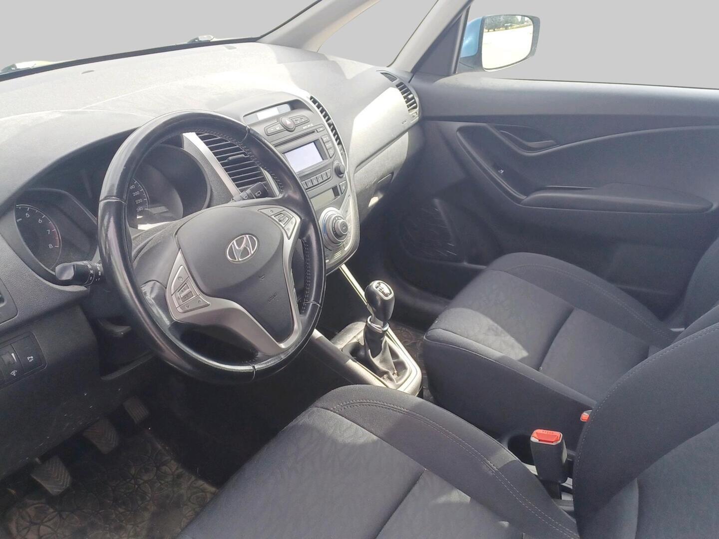 Hyundai ix20 1,4 5MT ISG Premium 2015, photo 3/3