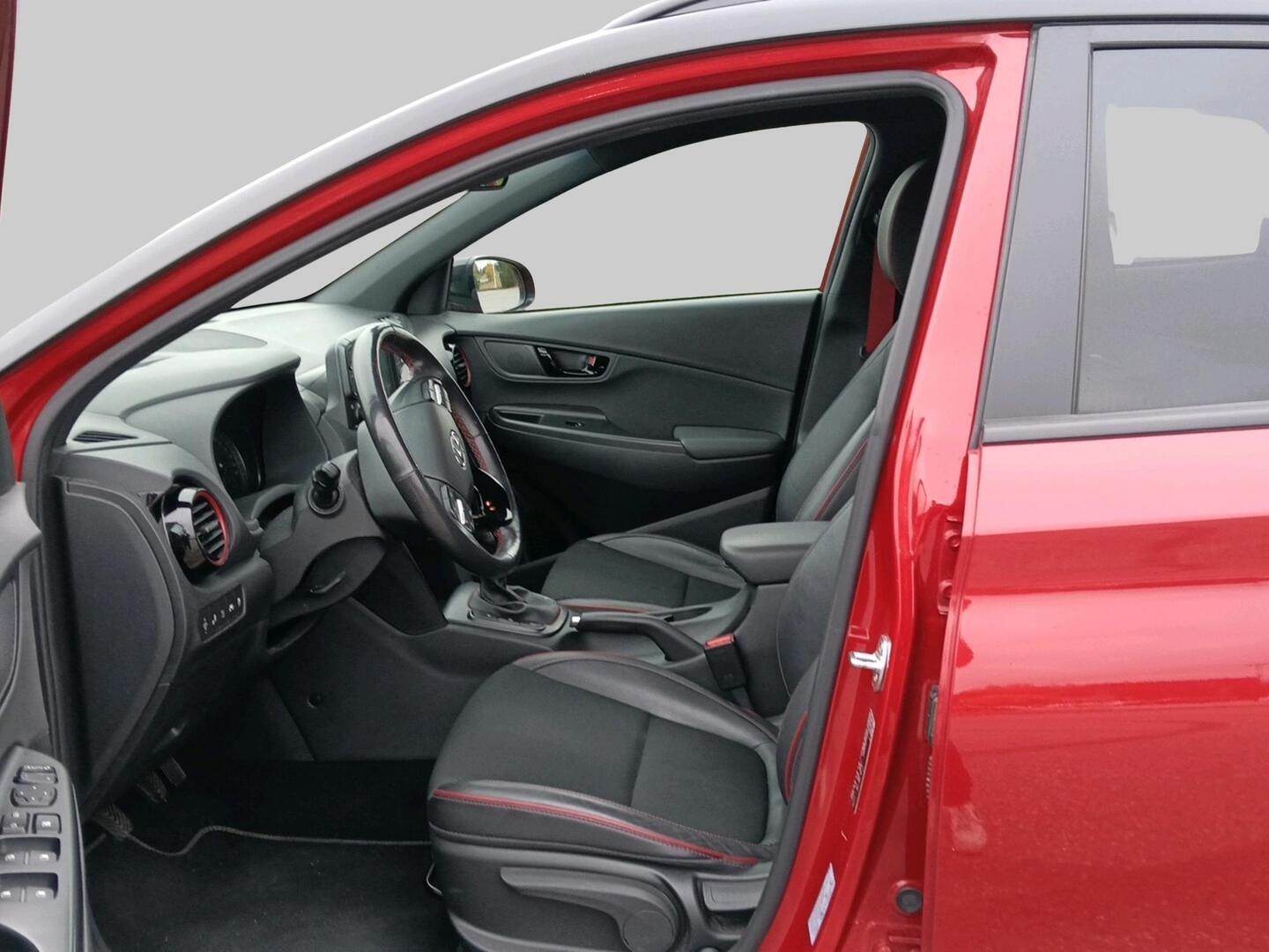Hyundai Kona 1,0 T-GDI 6MT Style 2018, photo 3/3