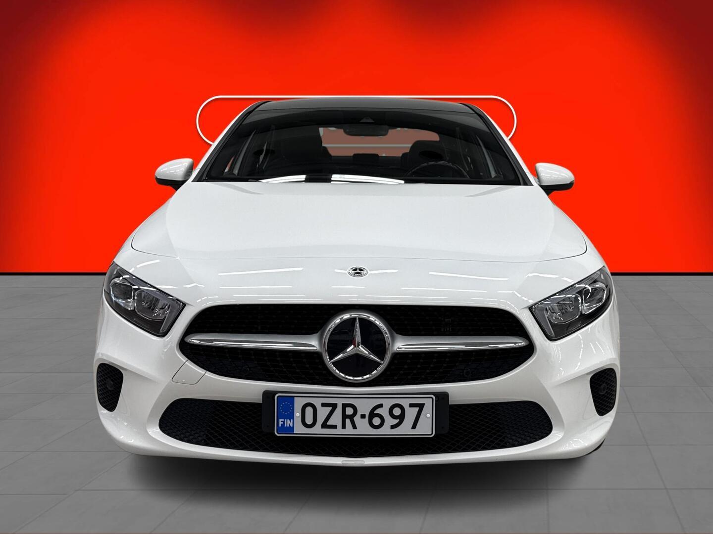 Mercedes-Benz A 2023, photo 2/3
