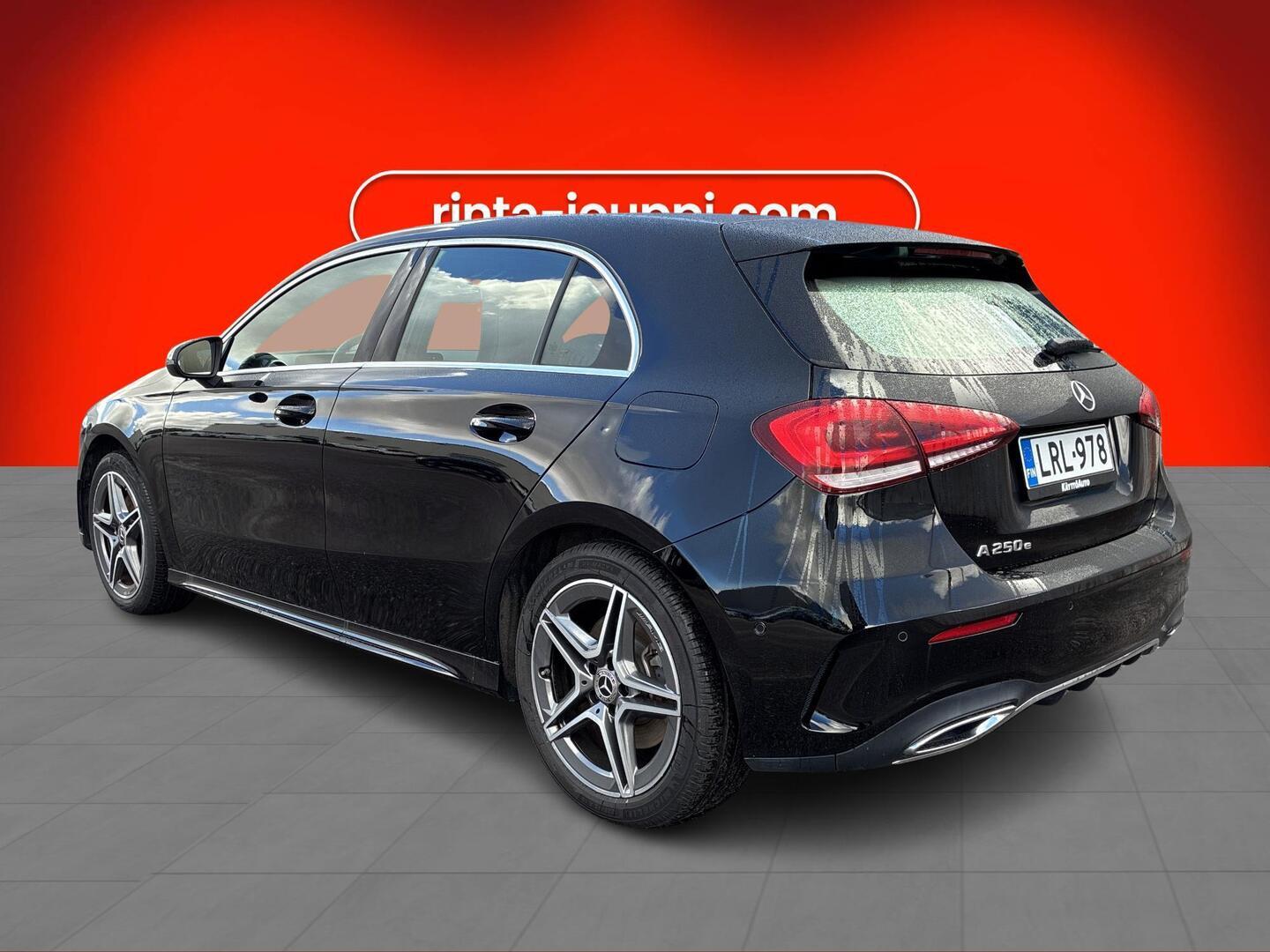 Mercedes-Benz A 250 e A Business AMG 2023, kuva 2/3