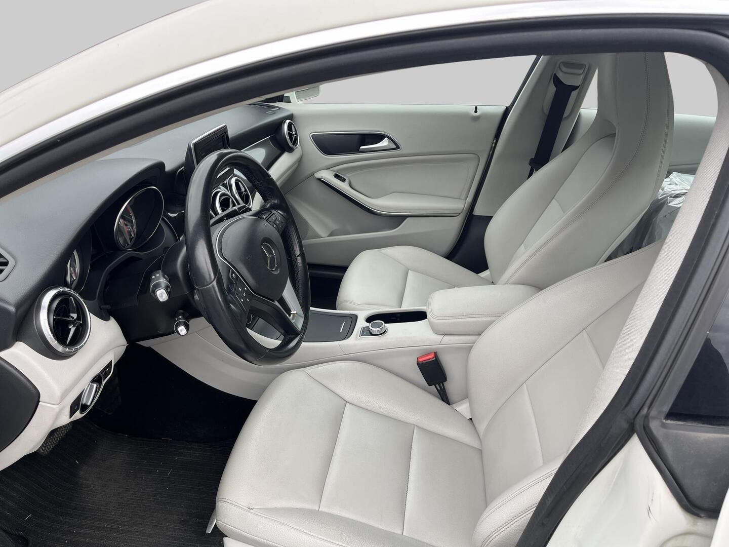 Mercedes-Benz CLA 250 BE A 2014, kuva 3/3