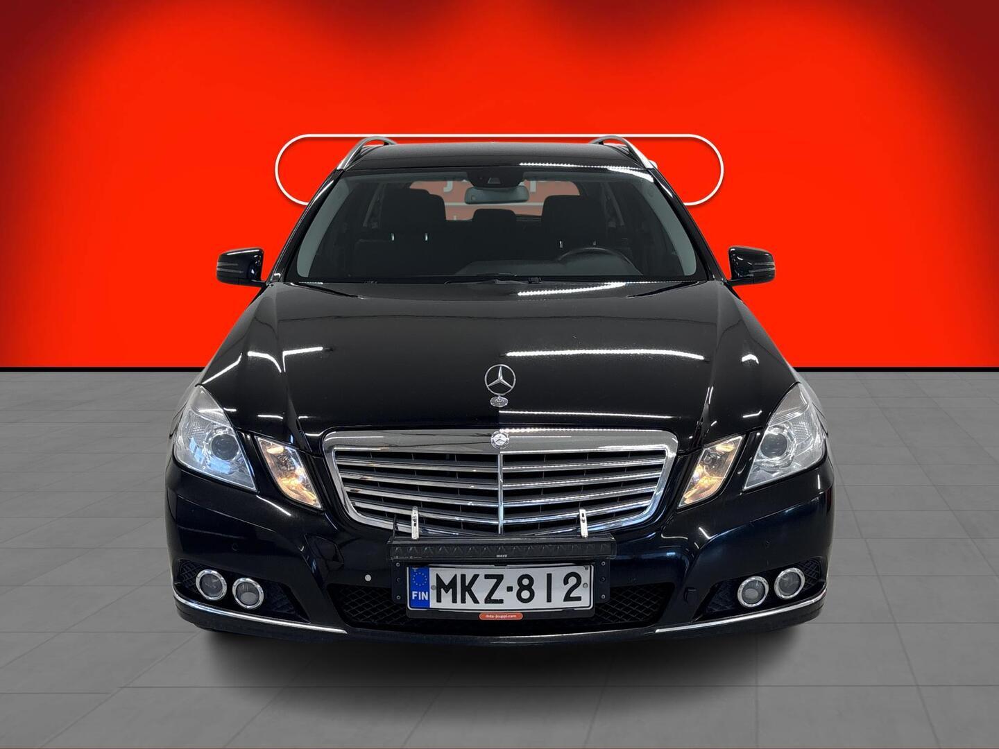 Mercedes-Benz E 220 CDI T Elegance 2009, kuva 2/3
