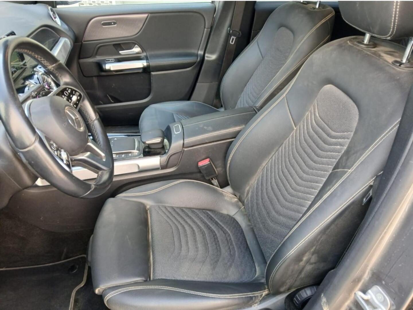 Mercedes-Benz EQB 300 4MATIC Business 2024, photo 2/4