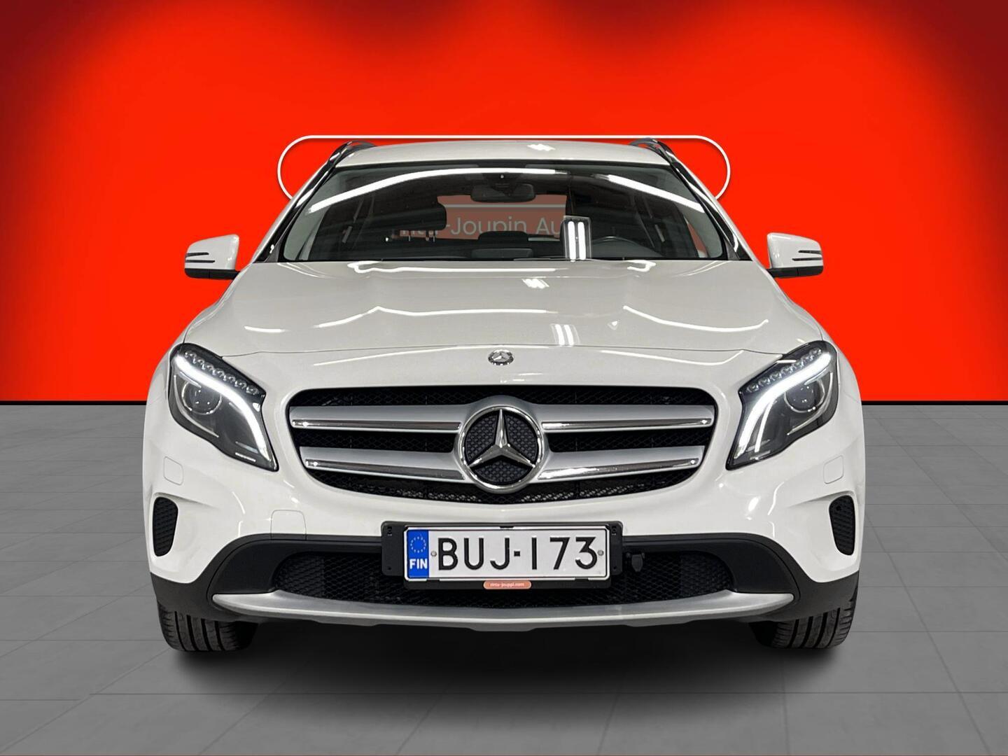 Mercedes-Benz GLA 200 A Premium Business 2015, kuva 2/3