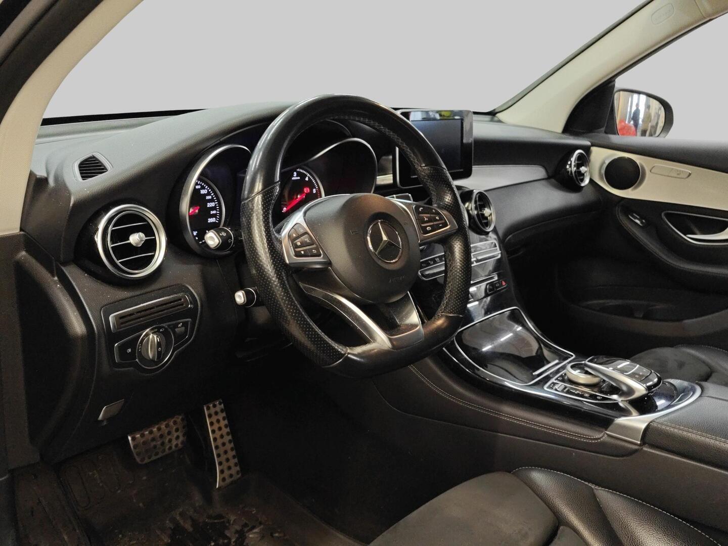 Mercedes-Benz GLC 2017, kuva 3/3