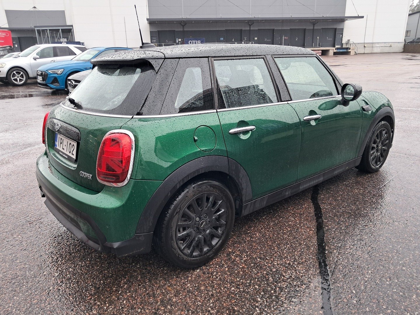 MINI Cooper 1.5 136hv Steptronic Classic 2022, kuva 2/3