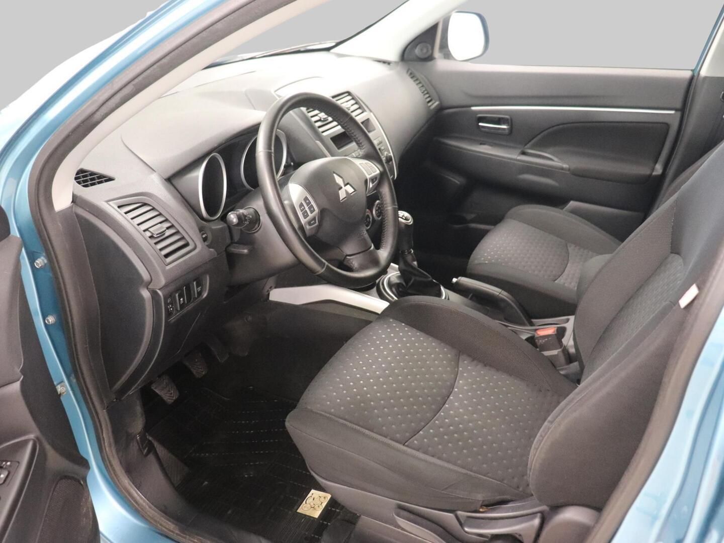 Mitsubishi ASX 1,6 Invite 2011, bild 3/18