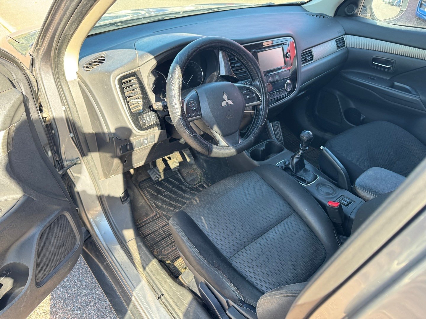 Mitsubishi Outlander 2015, kuva 3/3