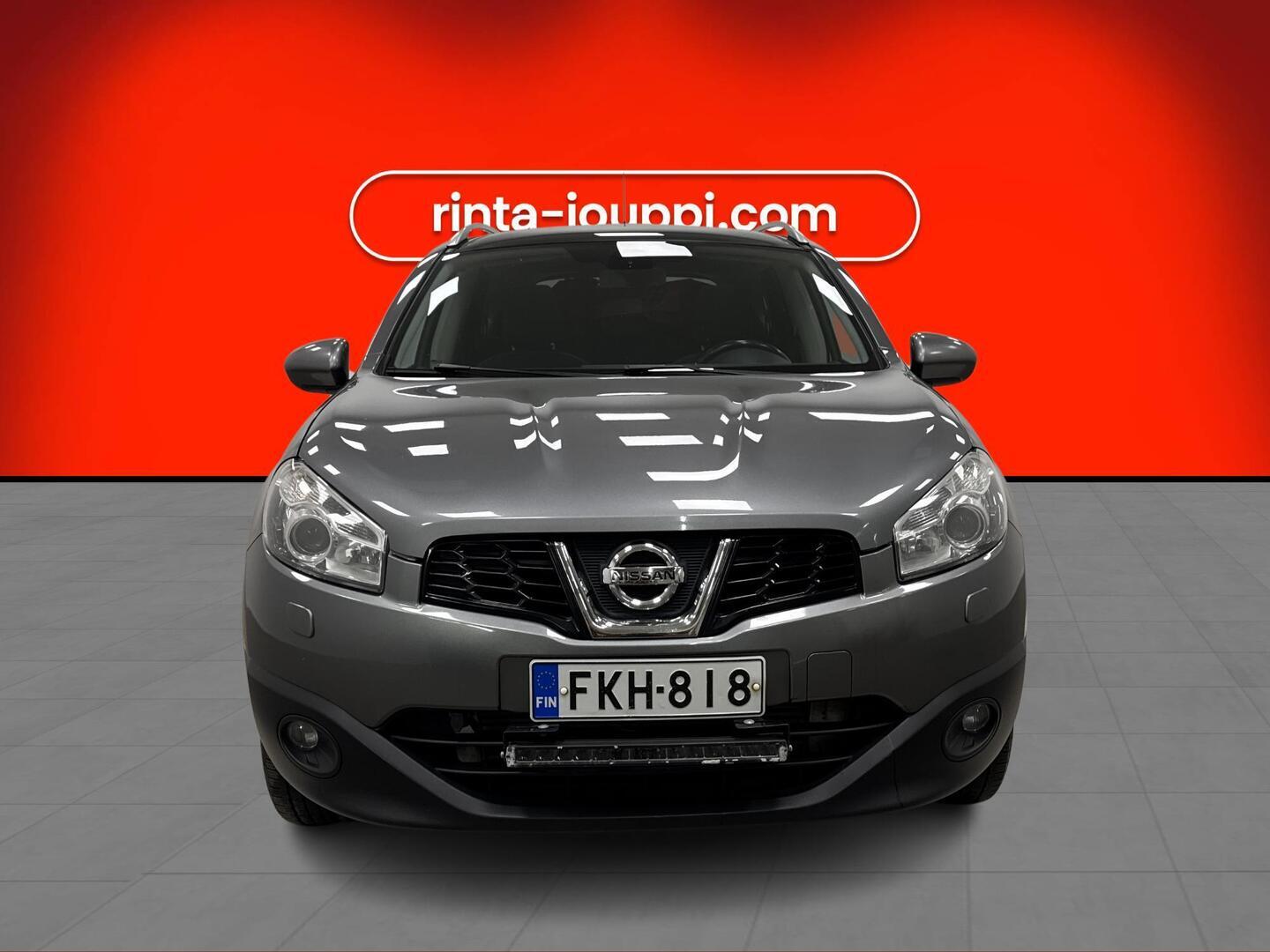 Nissan Qashqai+2 2011, kuva 2/3