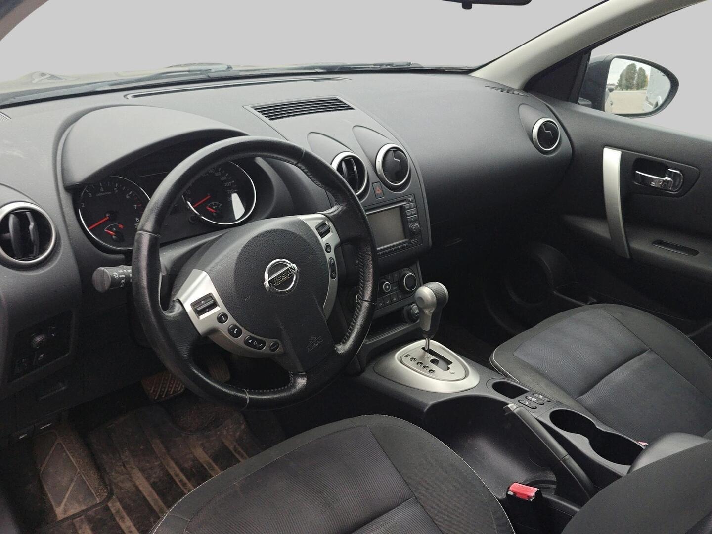 Nissan Qashqai 2012, bild 3/25