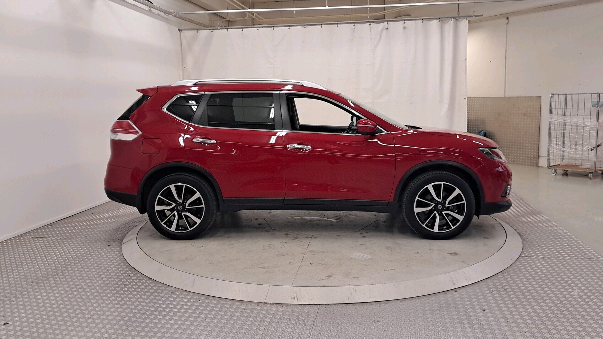 Nissan X-Trail 2015, kuva 4/27