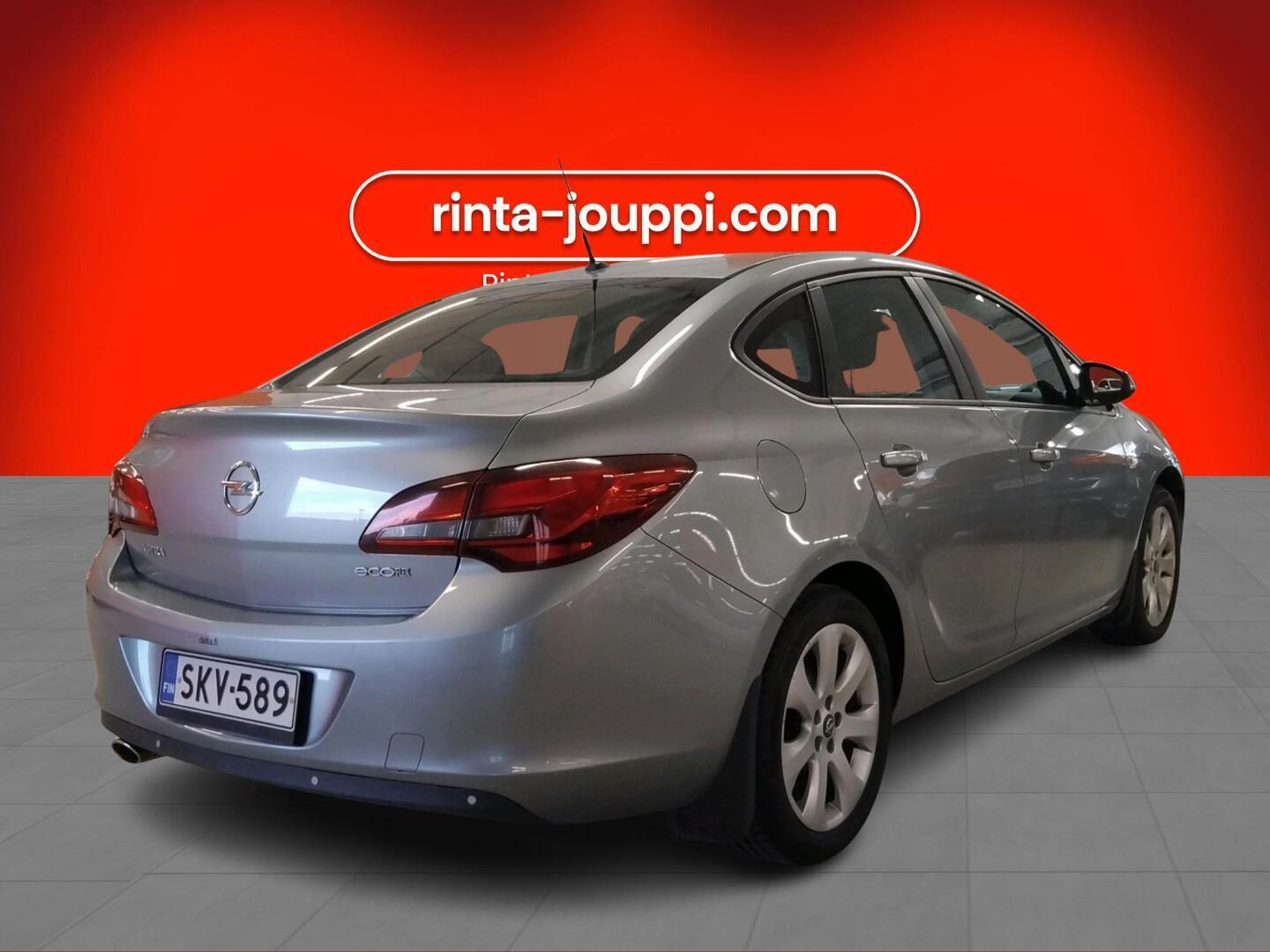 Opel Astra 2013, photo 2/3