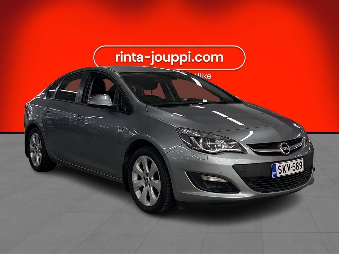 Opel Astra 2013, photo 3/3