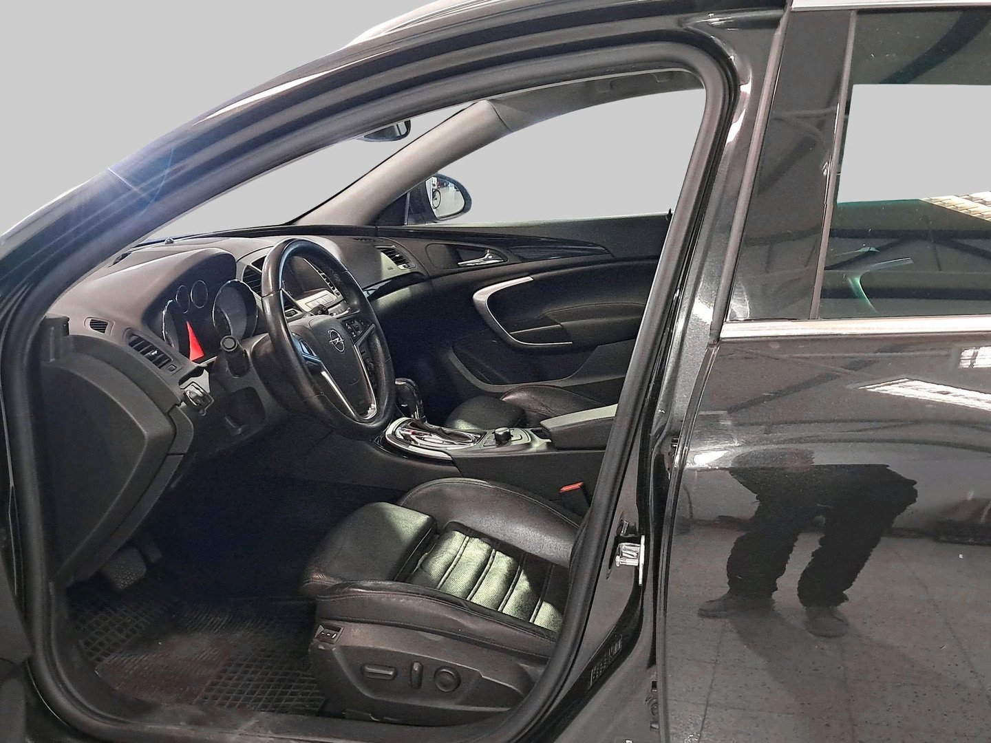 Opel Insignia 2011, photo 3/3