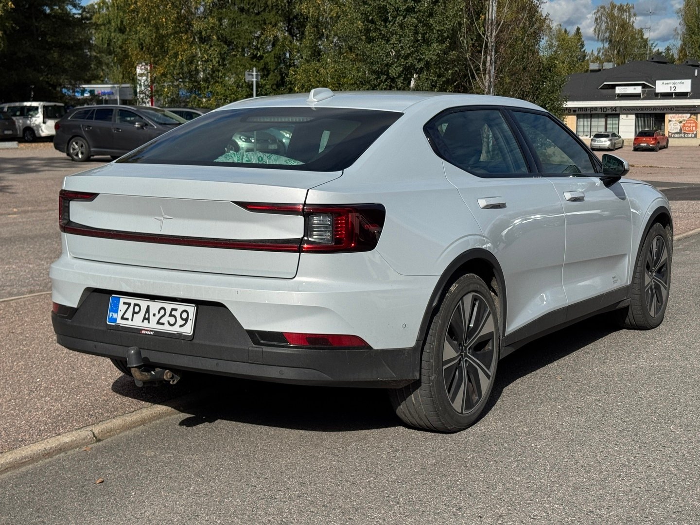 Polestar 2 2023, kuva 2/3