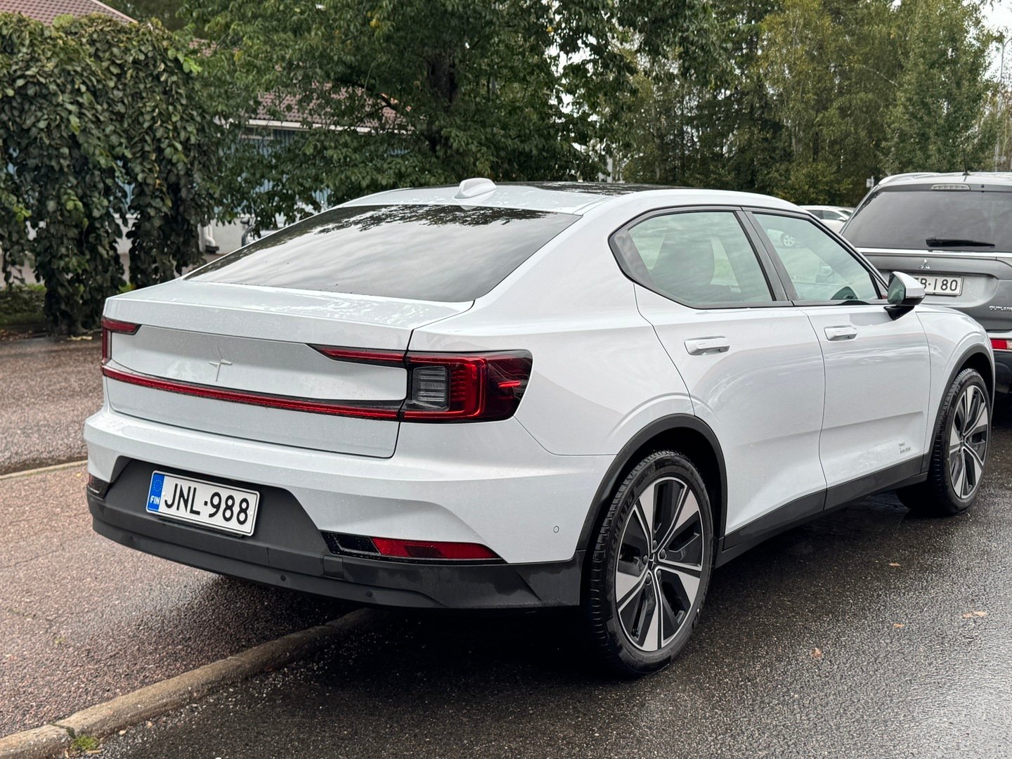 Polestar 2 2024, kuva 2/3