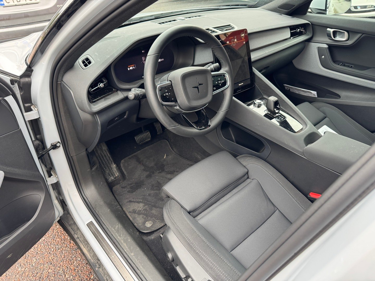 Polestar 2 2024, kuva 3/3