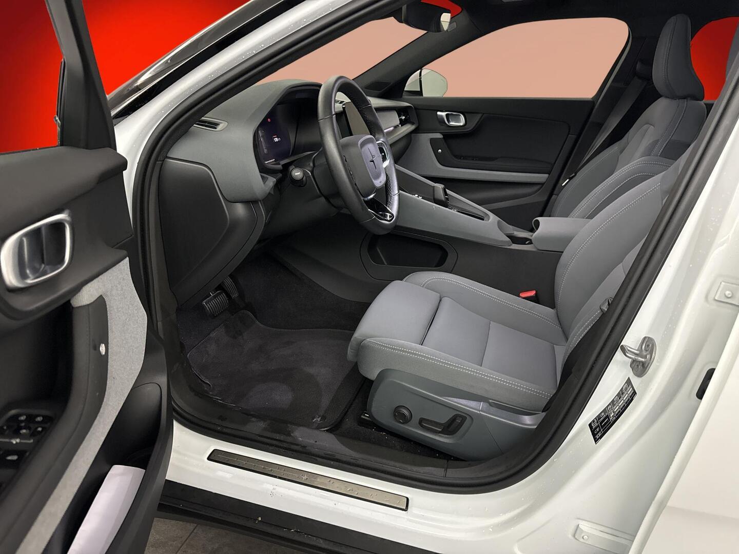 Polestar 2 2024, photo 3/7