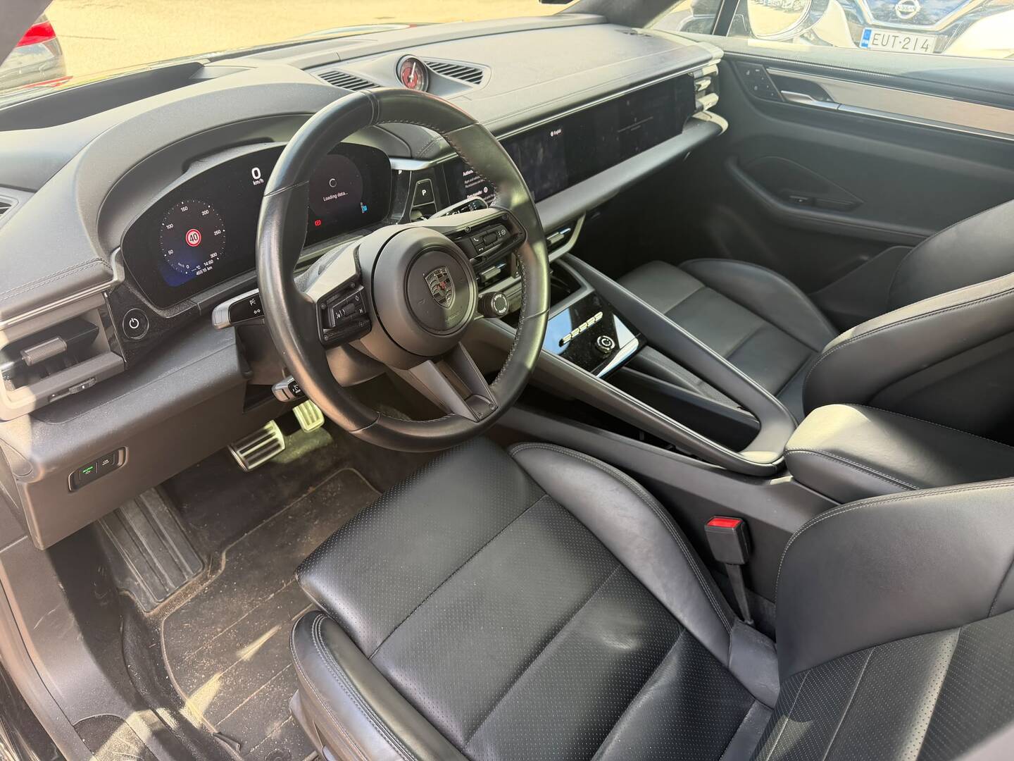 Porsche Macan Turbo 2024, photo 3/3