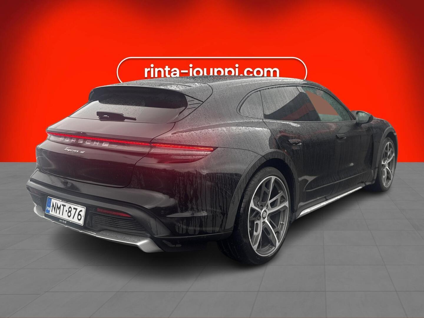 Porsche Taycan 4 Cross Turismo 2023, kuva 2/3