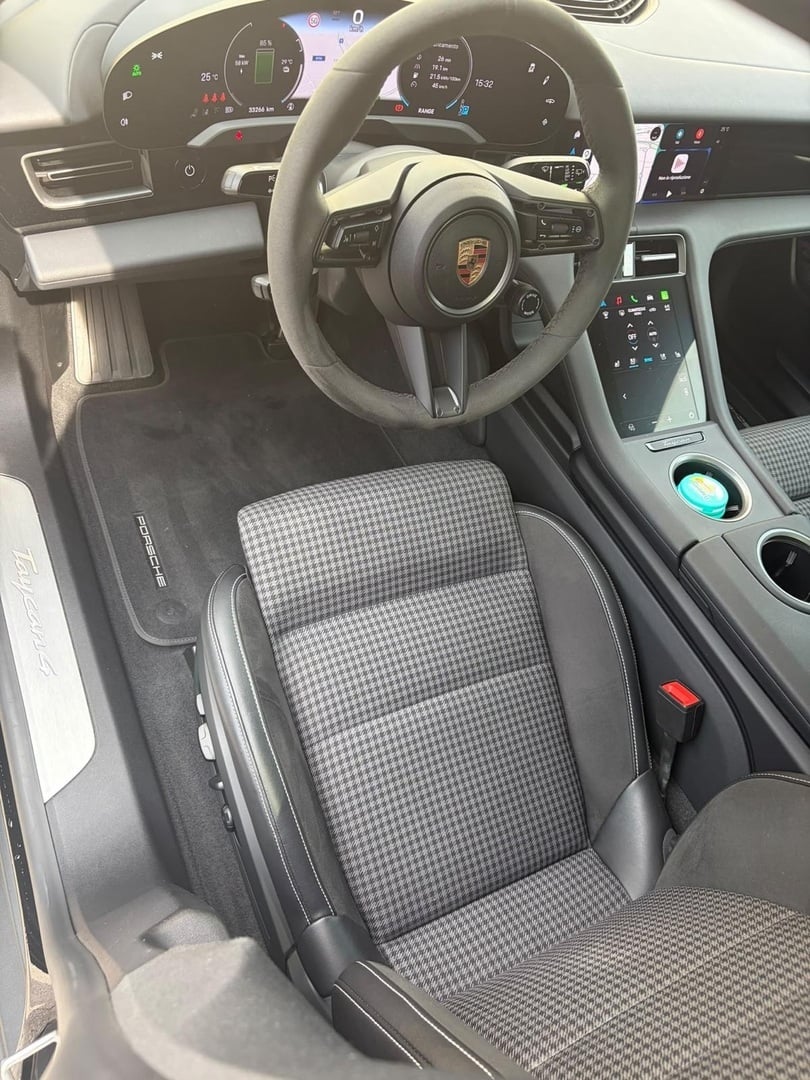 Porsche Taycan 4 Cross Turismo 2025, bild 3/5