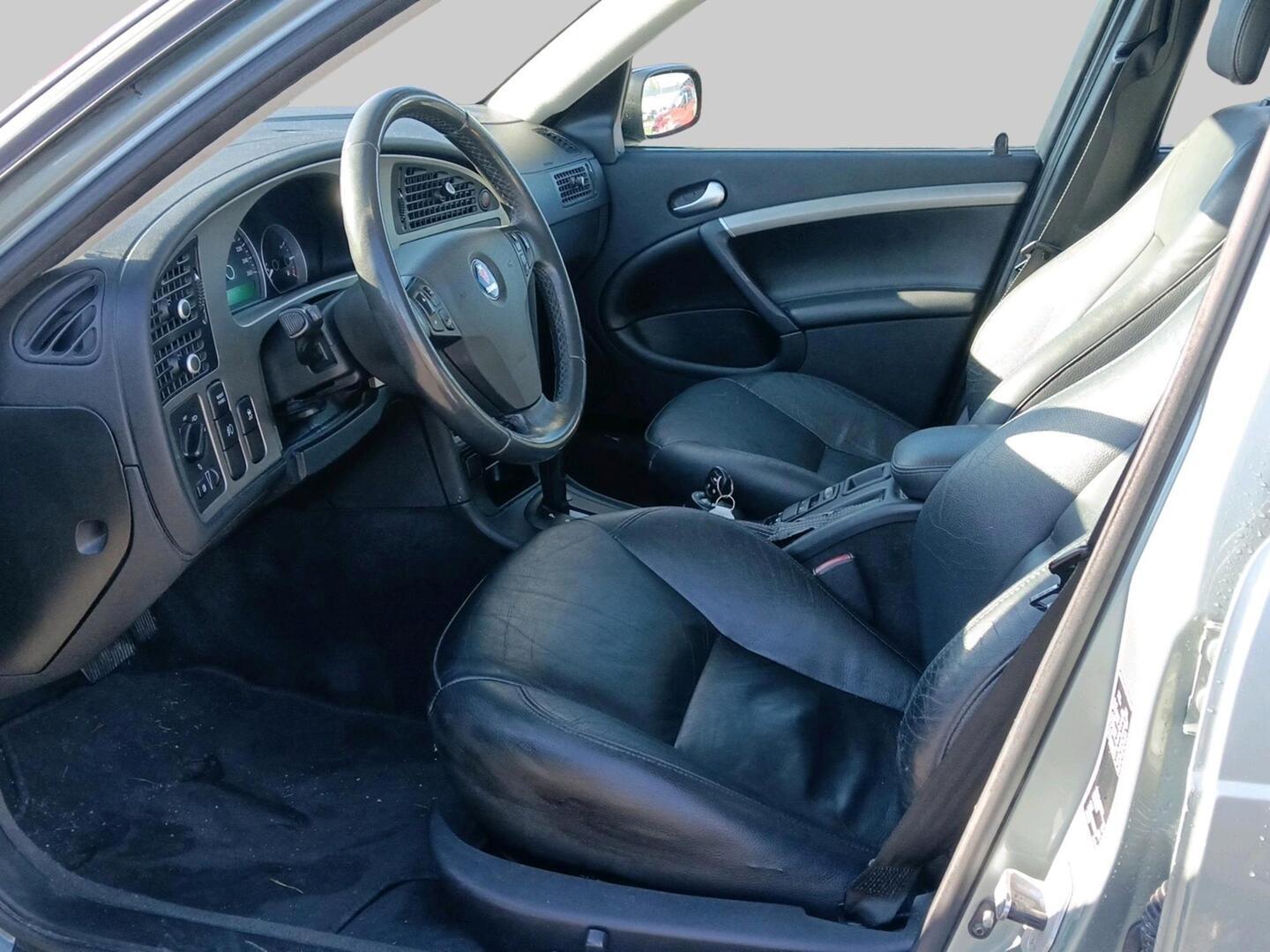 Saab 9-5 Wagon 1,9TiD Linear Griffin AT5 2009, kuva 3/3